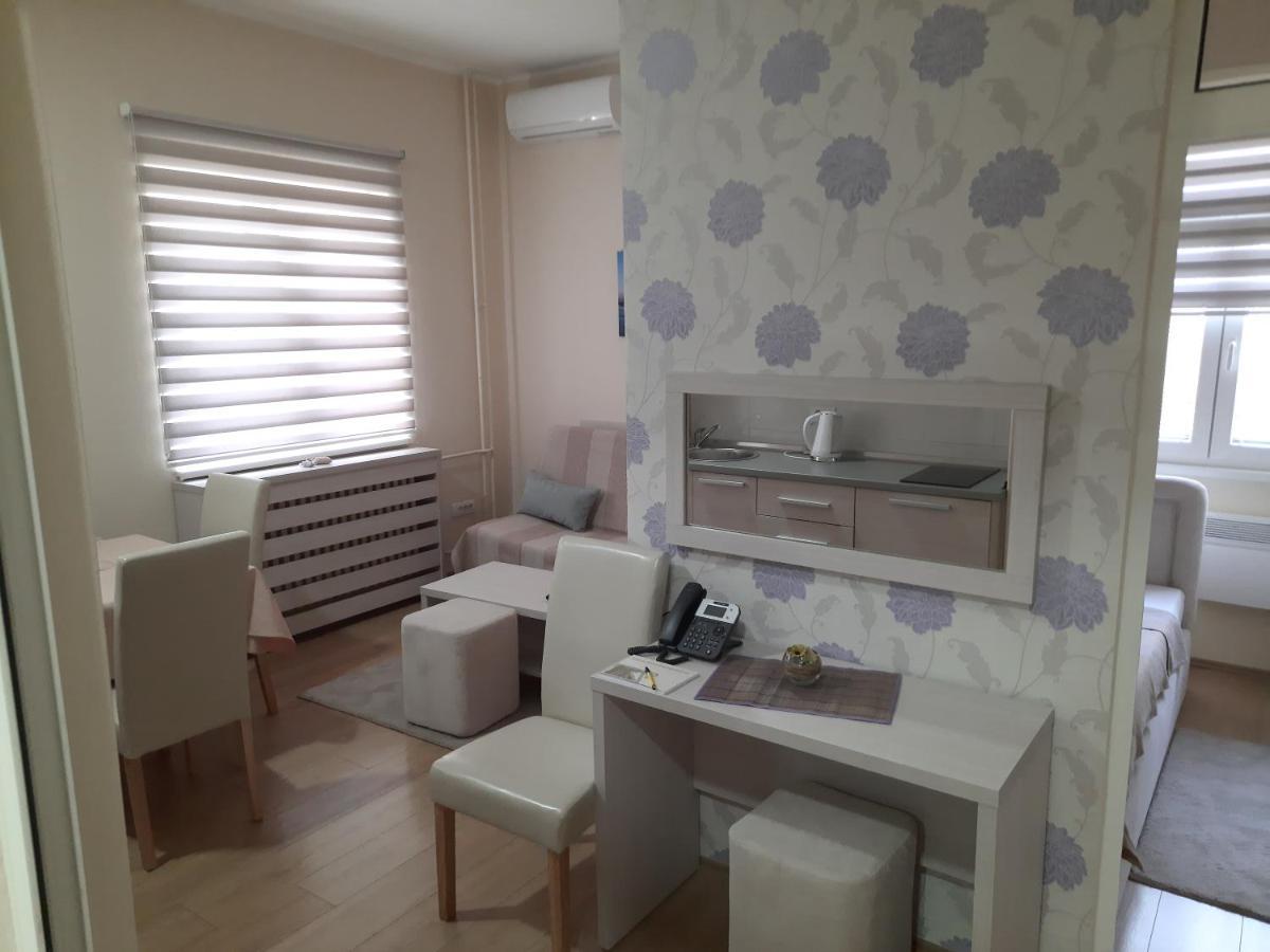 Apartman Karadjordje 2 Belgrado Buitenkant foto